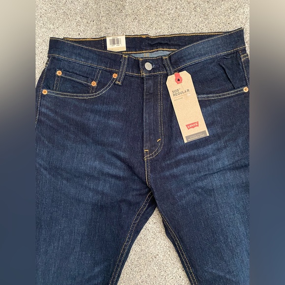 Levi’s 505 Regular Straight Fit Jean - Picture 1 of 9